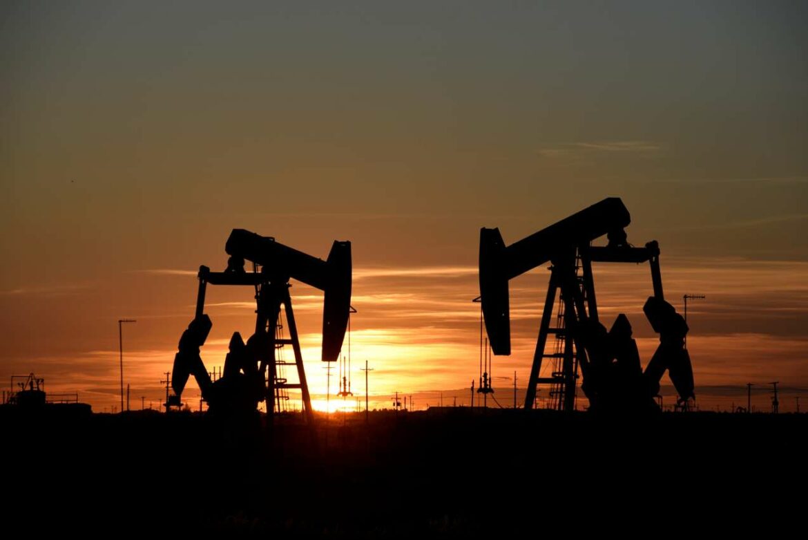 Rojters: Indija pojačava kupovinu ruske nafte