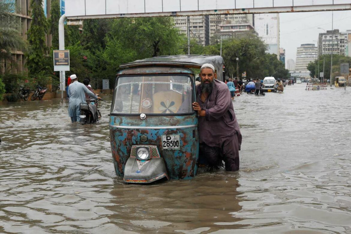 Poplave u Pakistanu, nastradale desetine ljudi