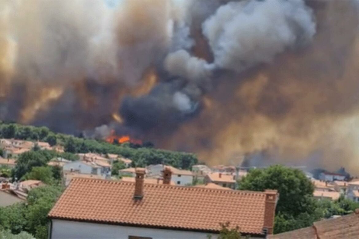 Požar u pulskom naselju Valdebek, veći deo grada ostao bez struje