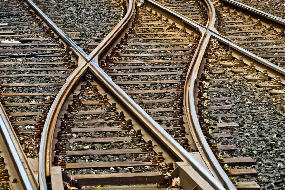 Višedecenijsko neulaganje u železničku infrastrukturu uzima danak