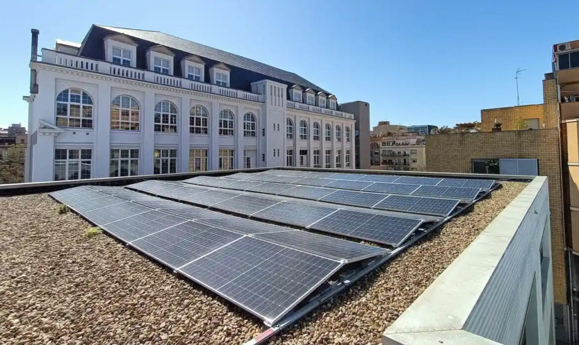 Škola i stanovnici Barselone stvaraju zajednicu solarne energije