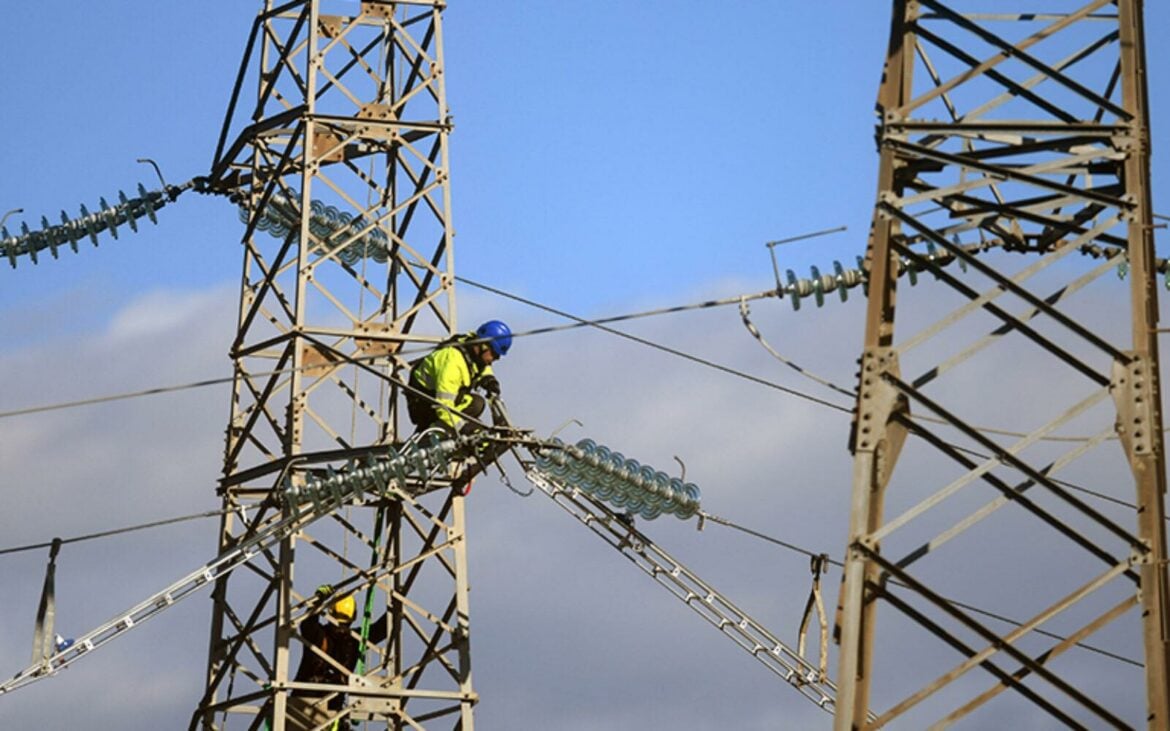 Ukrajinske vlasti rade na obnavljanju isporuke električne energije