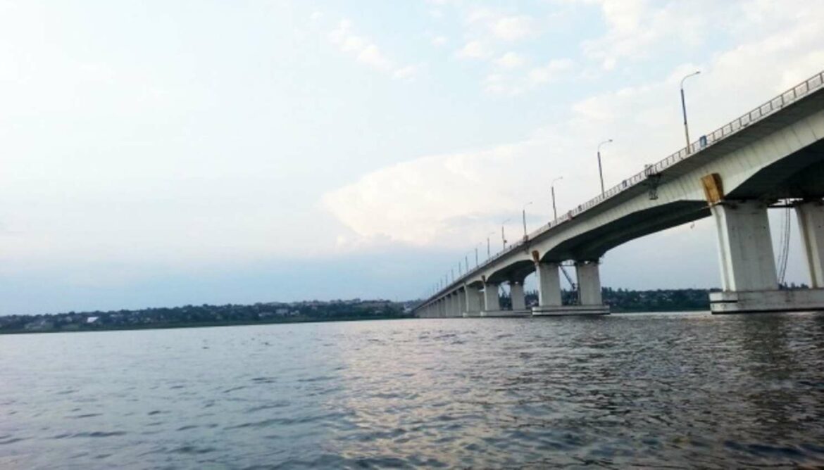 Pod ruskom kontrolom  sva tri mosta koji vode u grad Herson