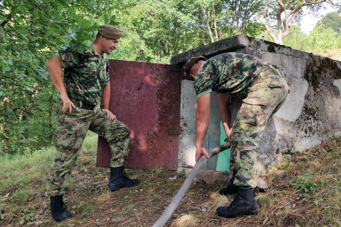 Vojska dostavlja vodu selima na području Prijepolja i Pešterske visoravni