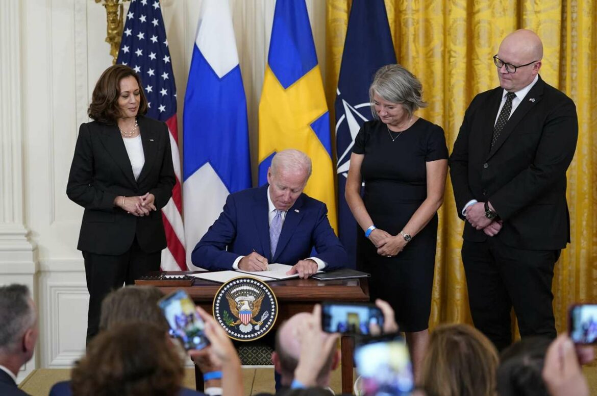 Bajden potpisao pristupanje Švedske i Finske NATO-u