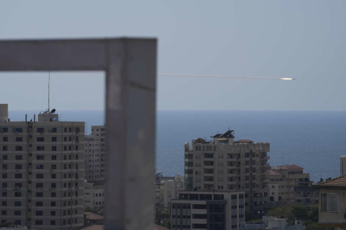 Neispaljene rakete ubile više od deset u bici za Gazu
