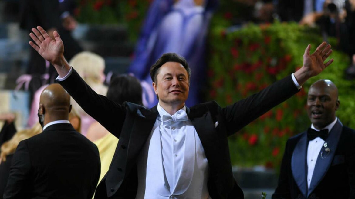 Musk objašnjava razloge prodaje Teslinih akcija