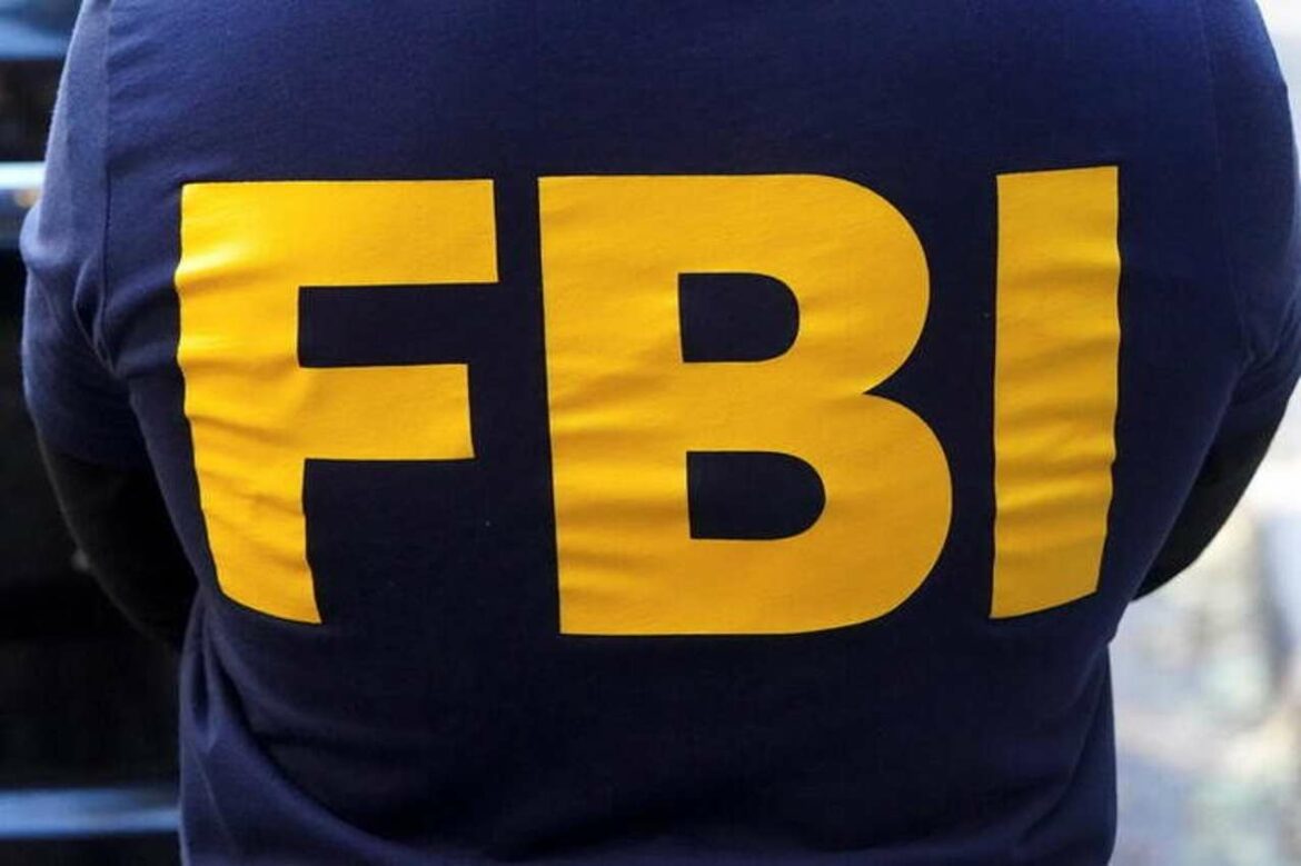 SAD: Naoružani muškarac pokušao da provali zgradu FBI