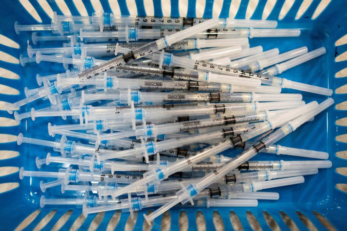 Švajcarska raspolaže sa 10 miliona doza vakcina protiv koronavirusa u vrednosti od 293 miliona dolara