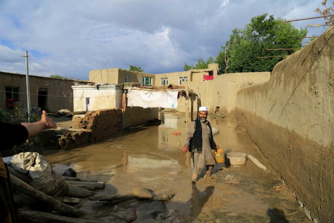 Obilne kiše izazvale su iznenadne poplave usmrtivši 33 osobe u Avganistanu