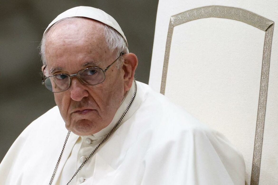 AFP: Papa proglašava 20 novih kardinala, među njima i mogući naslednik