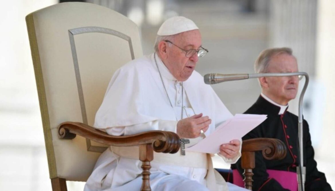 Papa Franja moli za posebnu milost za ukrajinski narod