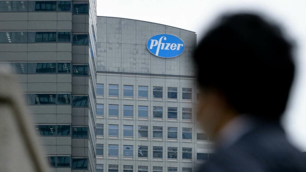 Pfizer optužen da nudi „nezakonit“ program stipendija