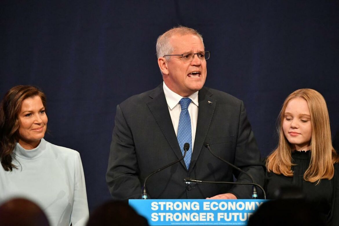Bivši premijer Australije optužen da je tajno preuzeo više ministarskih resora
