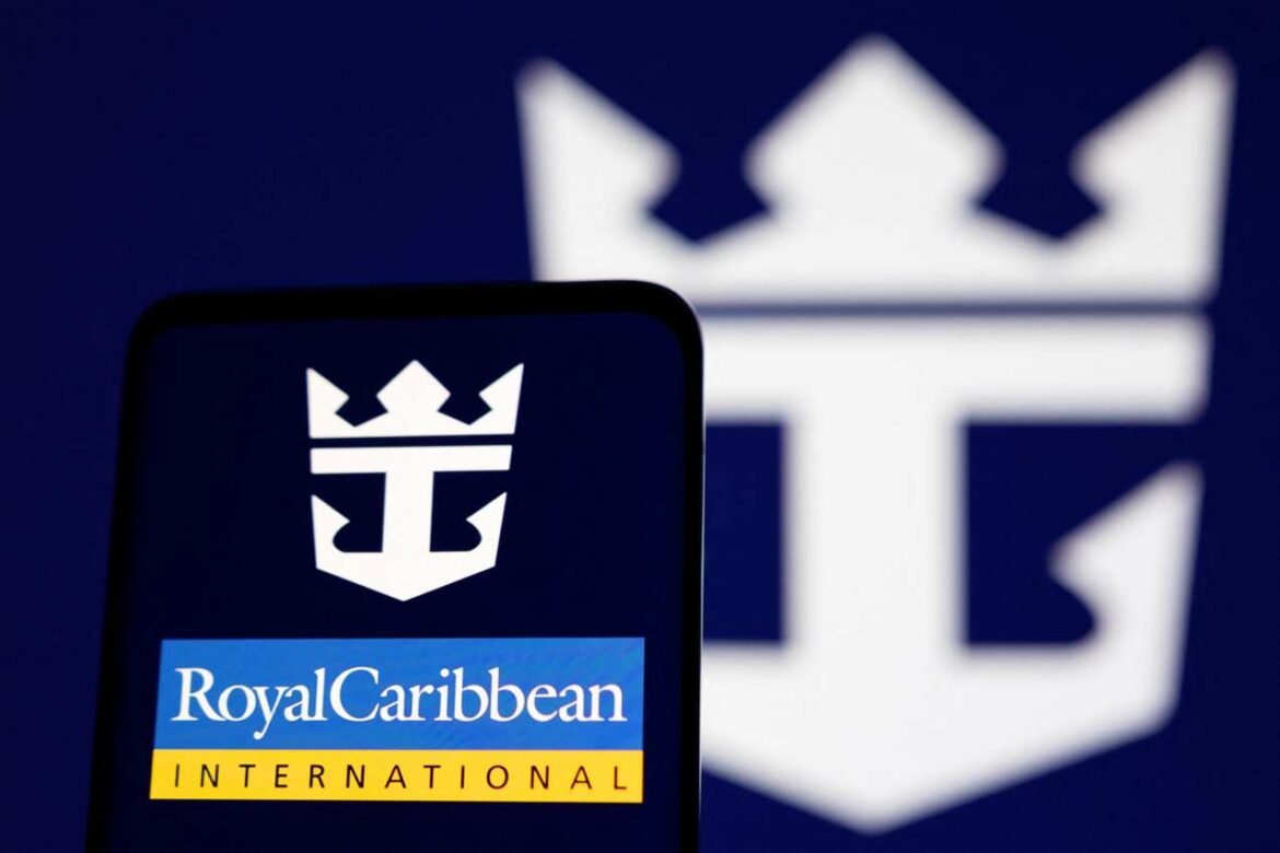 Royal Caribbean će koristiti  Starlink za internet na svojim kruzerima