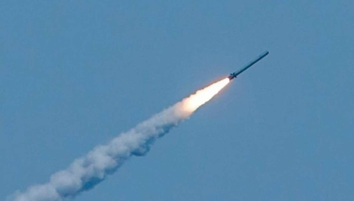 Rusi protivvazdušnim projektilima pogodili Nikopoljski okrug