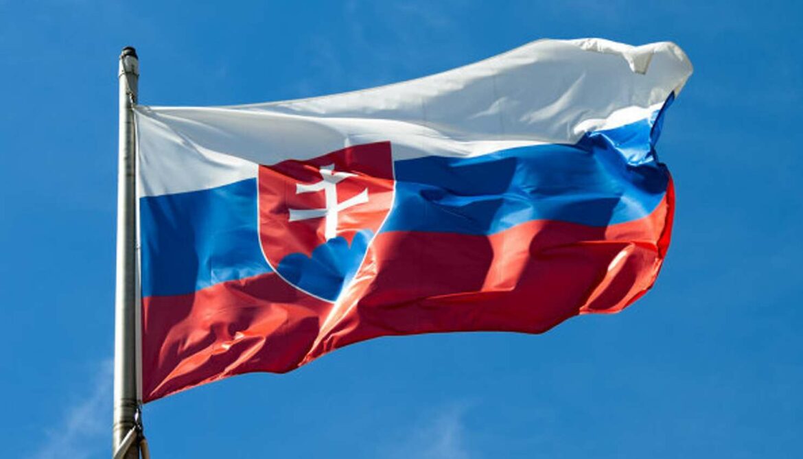 Vlada Slovačke na ivici ostavke, u parlamentu predloženo izglasavanje nepoverenja