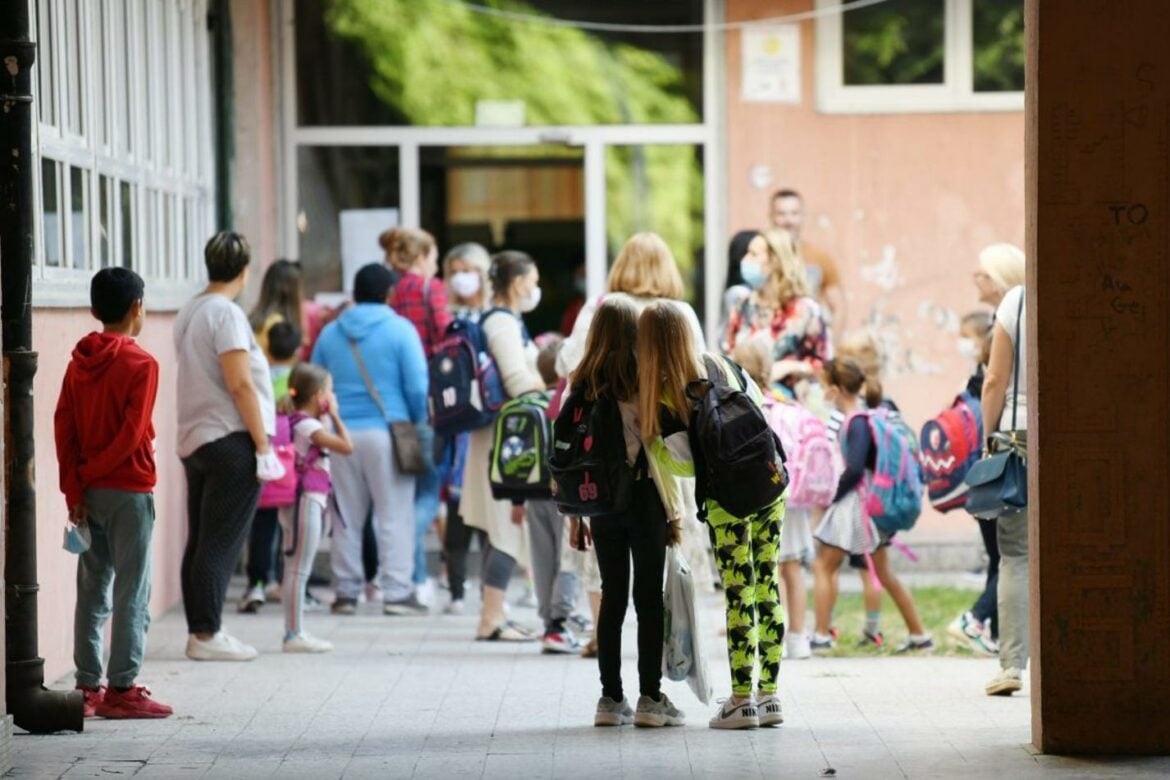 Školska godina počinje prvog septembra, nastava neposredna