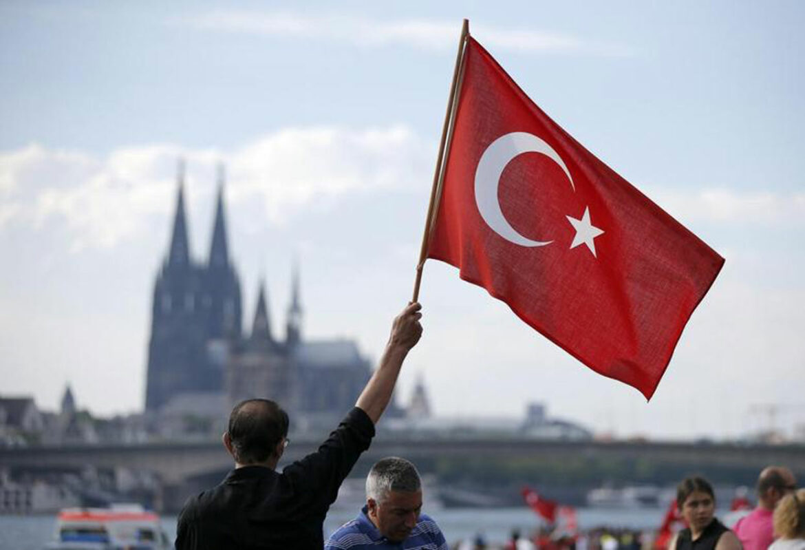 Turski poslanik: Istanbul moguće mesto za pregovore između Rusije i četiri zapadne zemlje