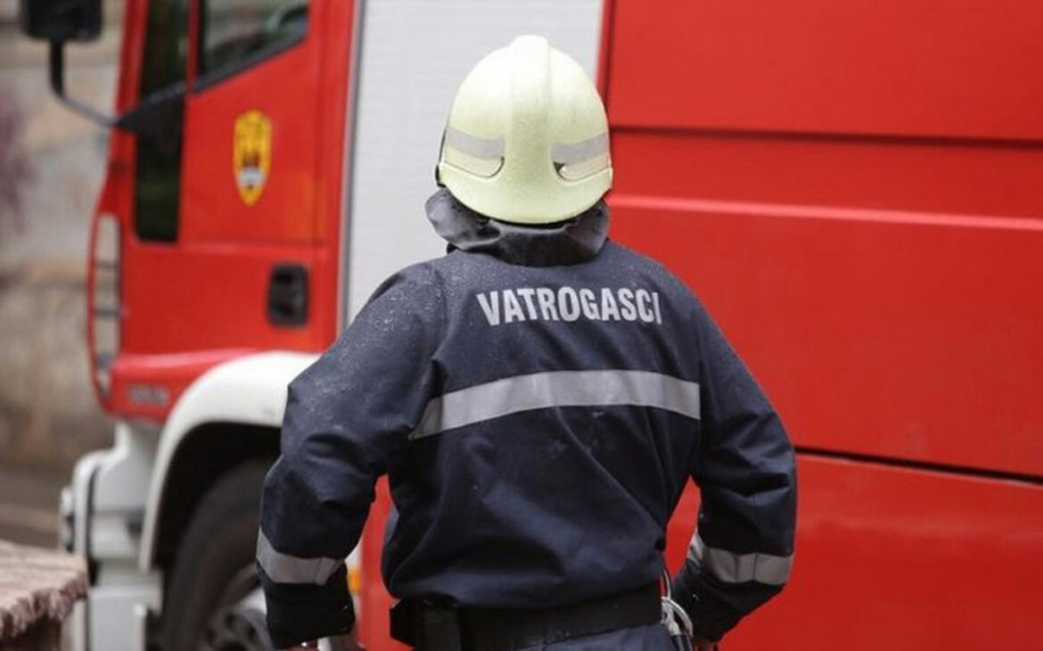 Požar u kući u Kragujevcu, evakuisane dve osobe