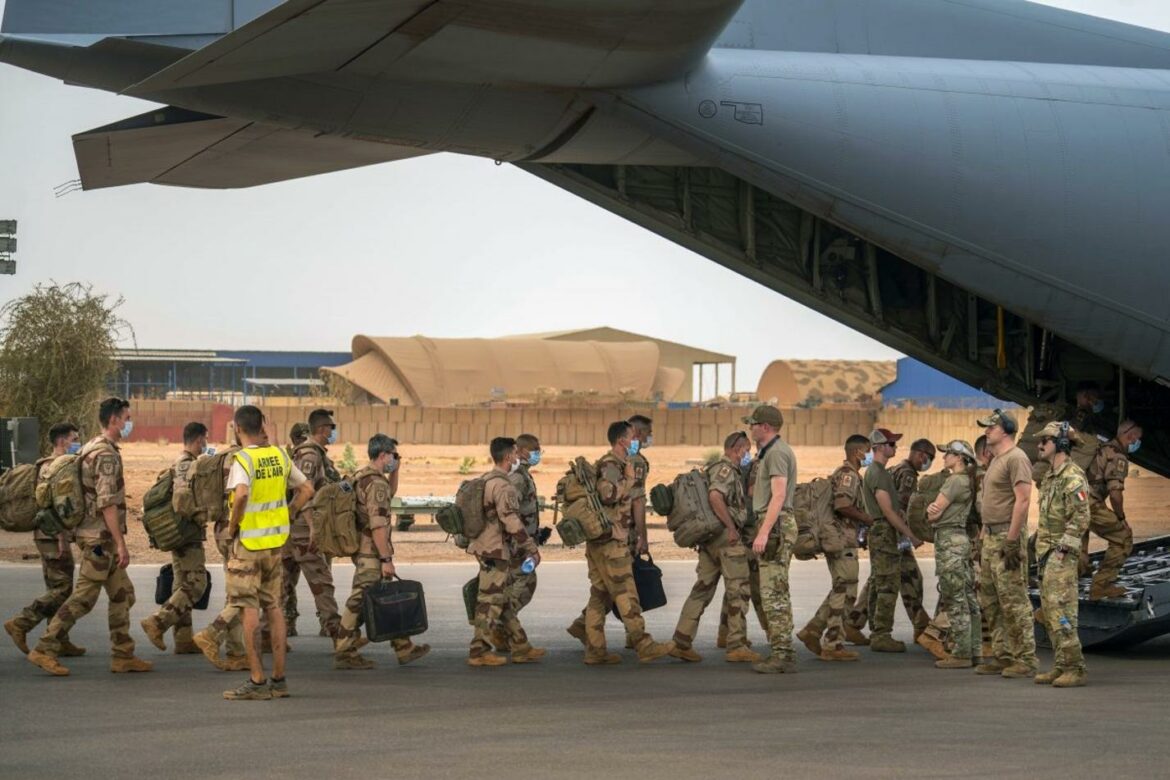 Francuska vojska: Poslednja grupa vojnika napustila Mali
