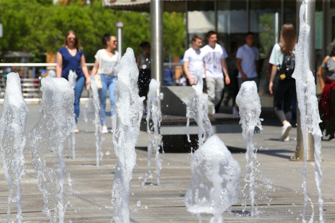 Danas sunčano i toplije, pljuskovi mogući na jugu, temperatura do 34 stepena