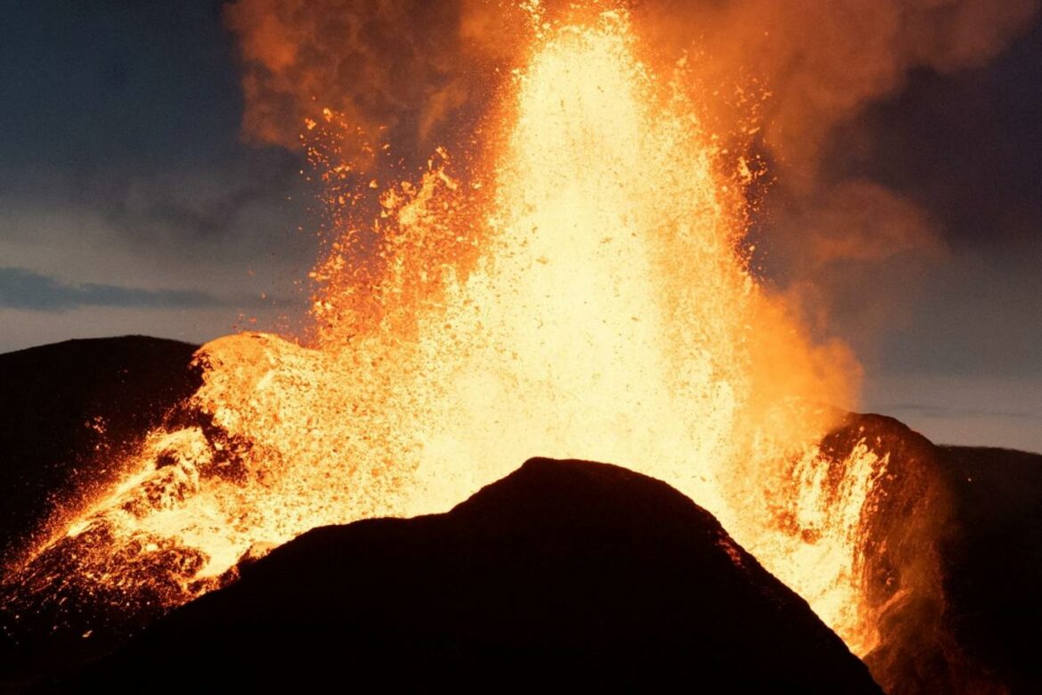 Erupcija vulkana Semeru u Indoneziji