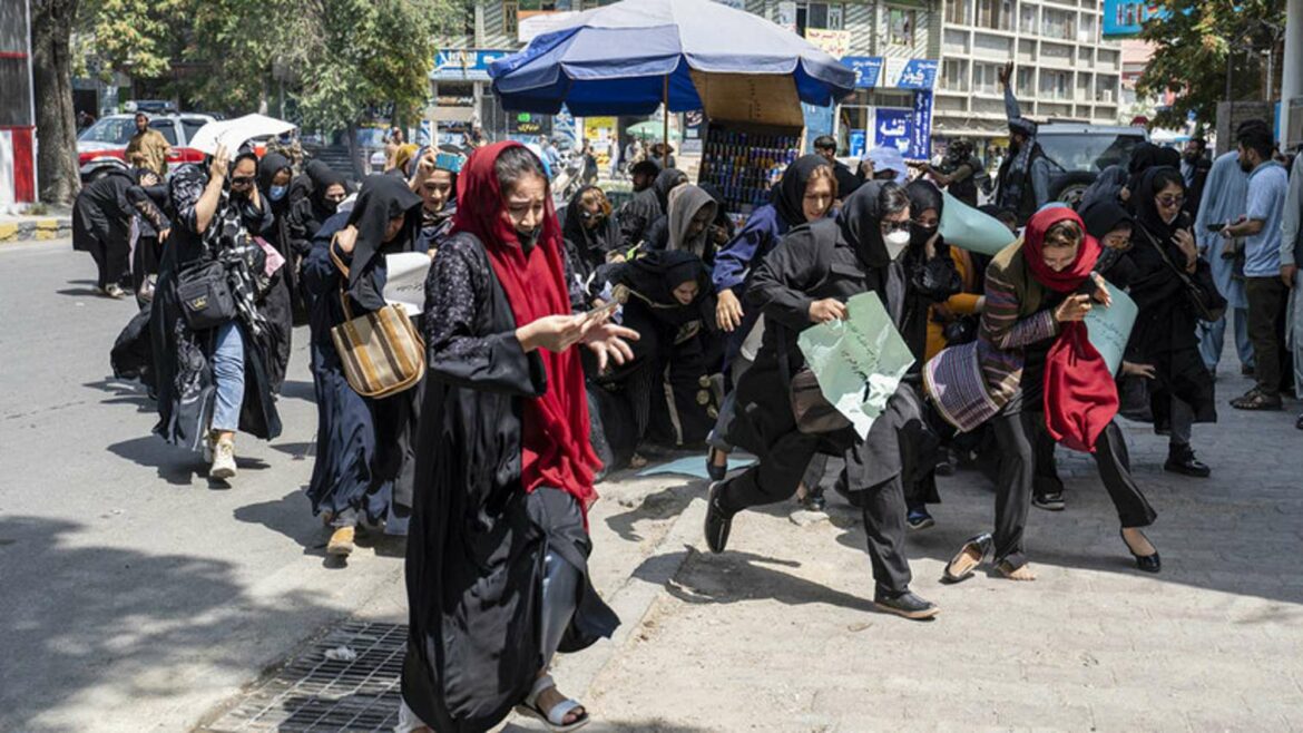 Ženski miting nasilno raspršen u Kabulu