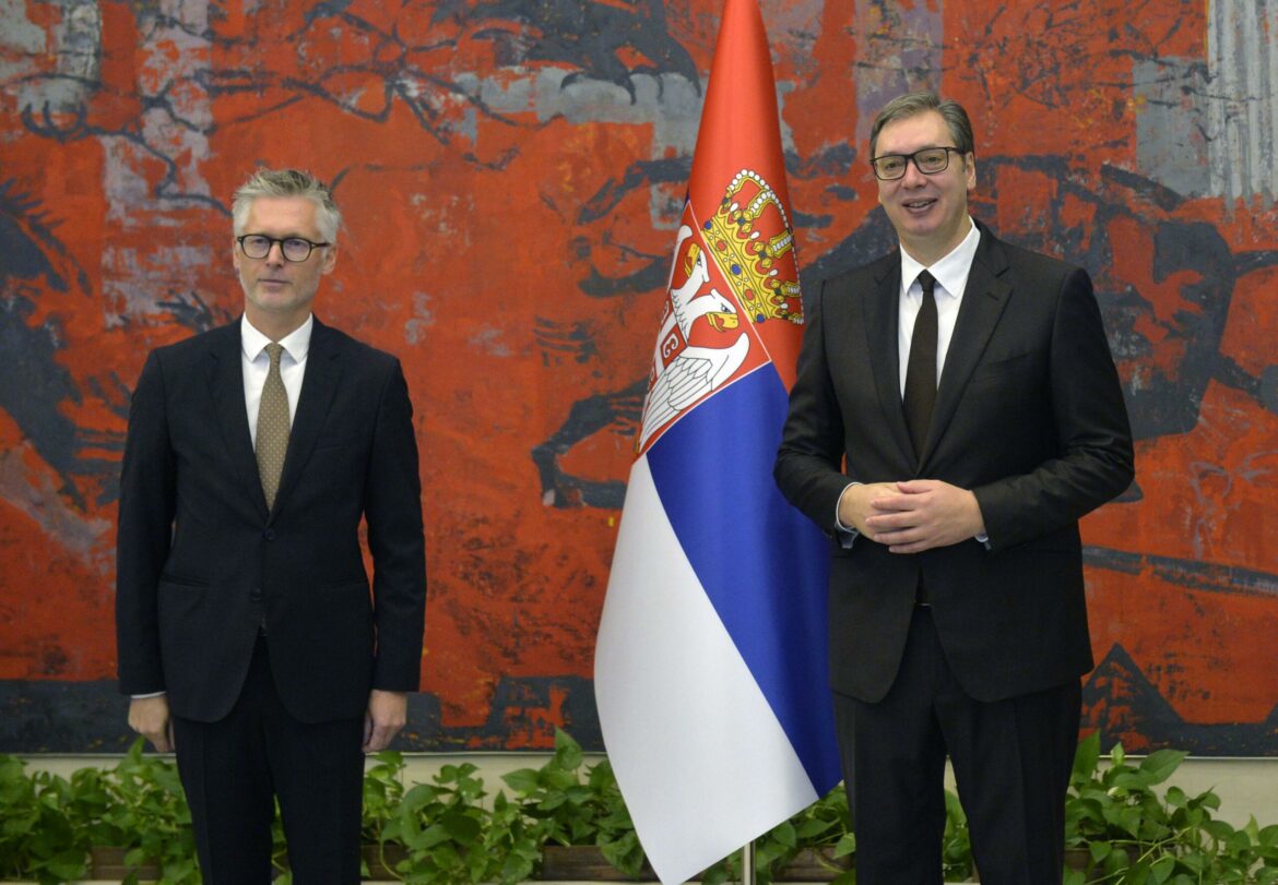 Predsednik Vučić primio akreditivna pisma ambasadora Austrije