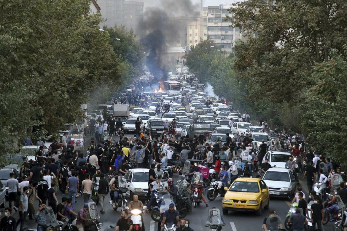 EU: Neprihvatljiva upotreba nesrazmerne sile protiv demonstranata u Iranu