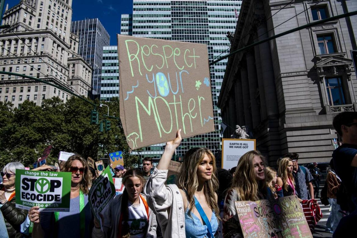 Mladi demonstranti zahtevaju klimatske akcije