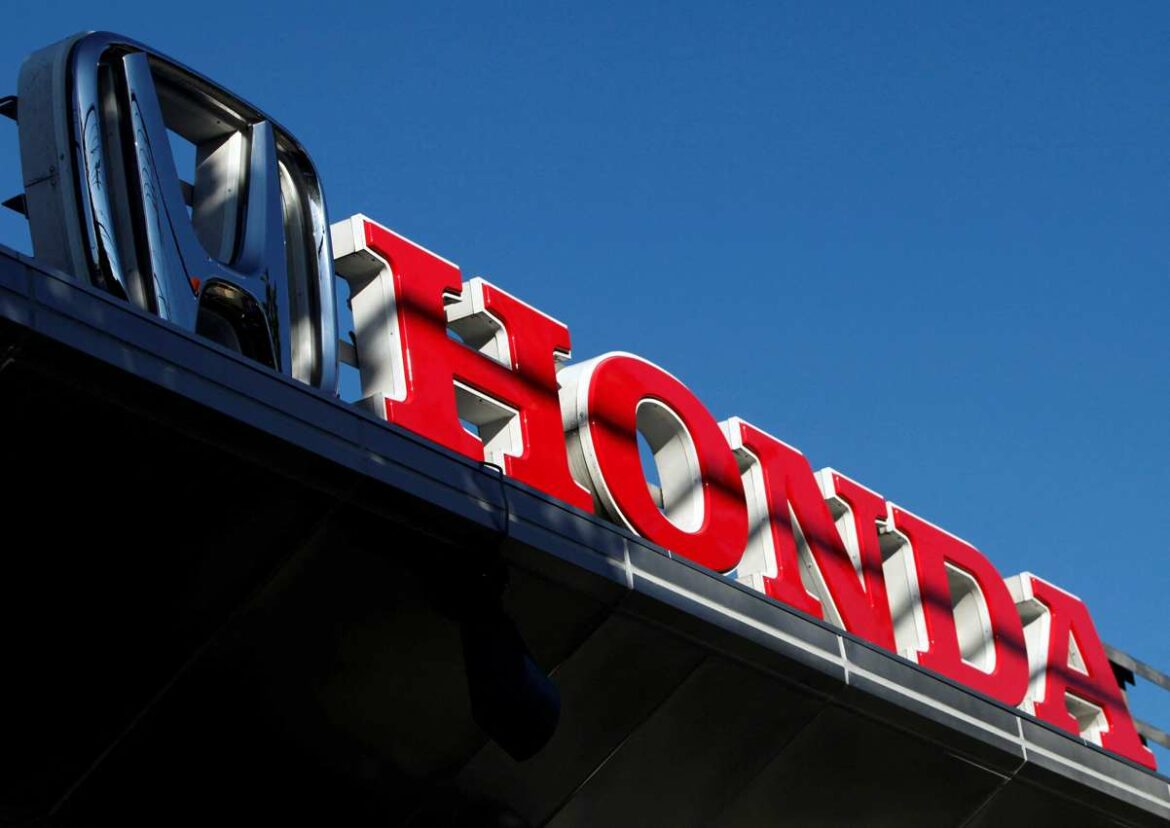Honda će smanjiti proizvodnju automobila do 40 odsto u Japanu zbog problema sa snabdevanjem