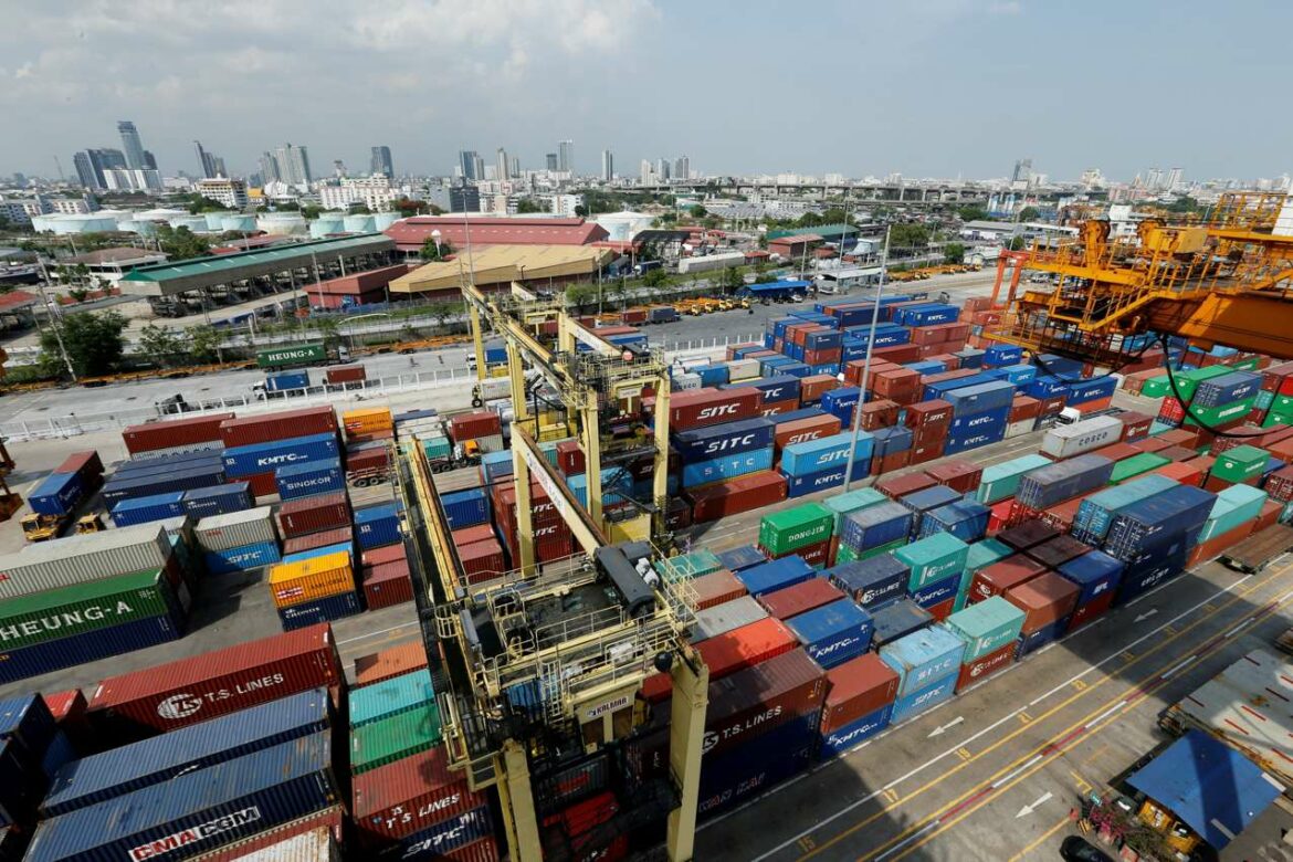 Tajloand: Izvoz u avgustu porastao je za 7,5%, nešto niže od prognoze