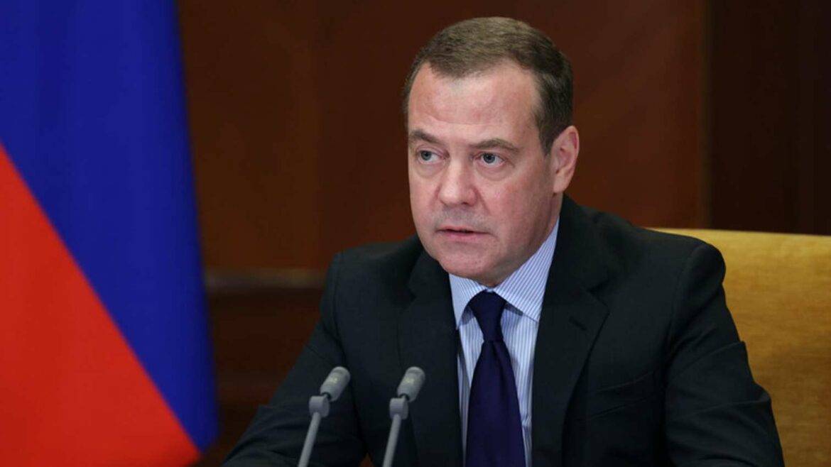 Medvedev nazvao američkog generala „idiotom“