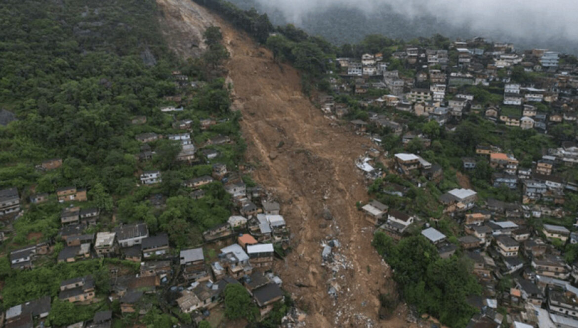 Nepal: Broj poginulih u klizištu porastao na 22