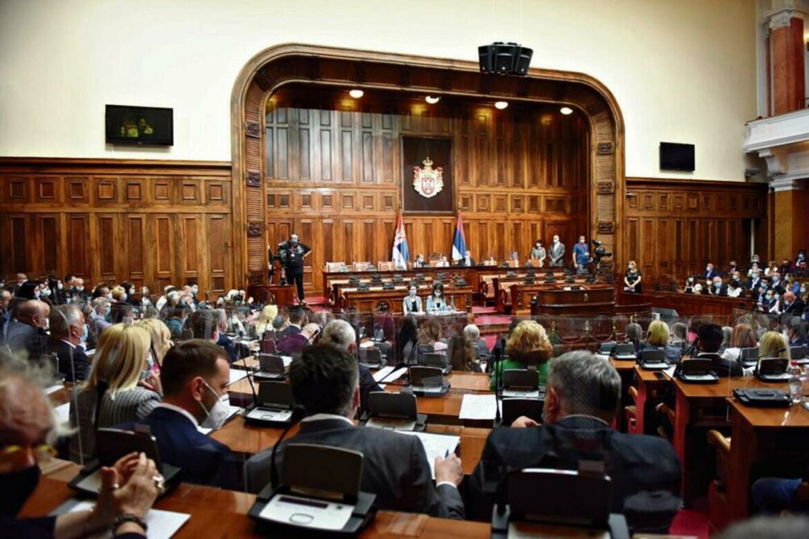 Narodni poslanici danas nastavili raspravu o Kosovu i Metohiji