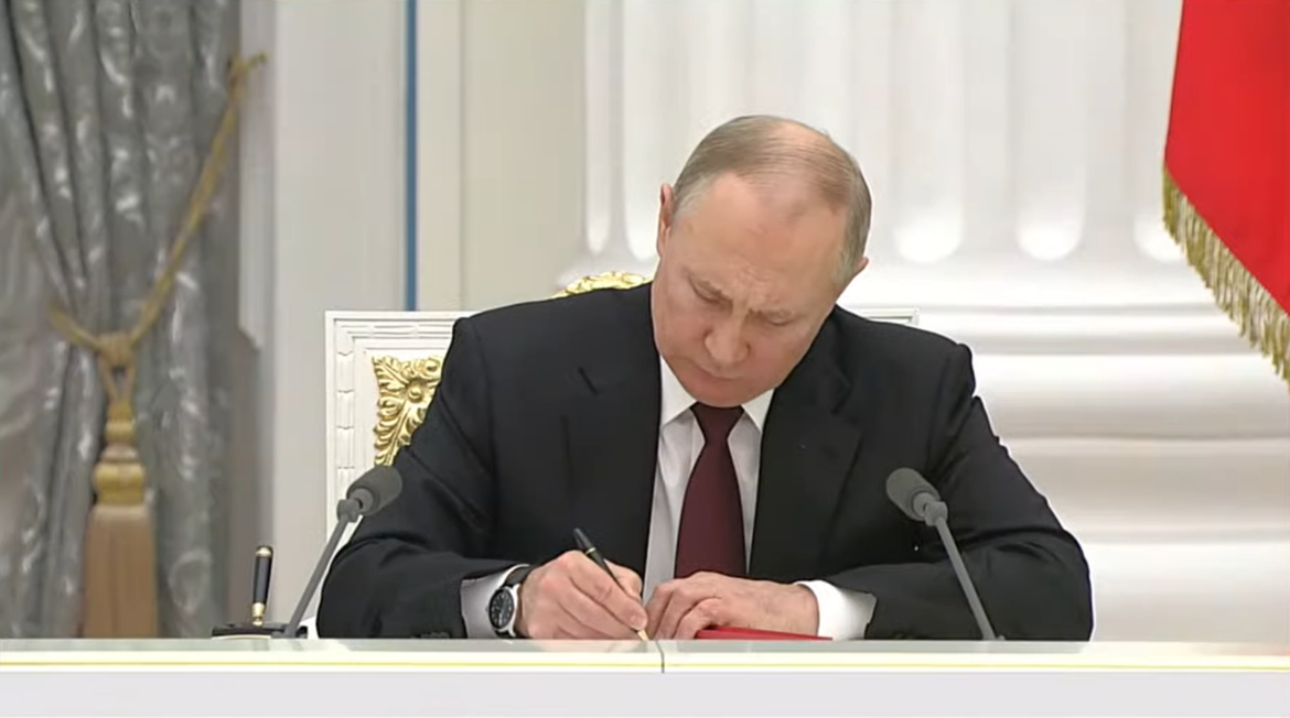 Potpisani dokumenti, četiri ukrajinska regiona pripojena Rusiji