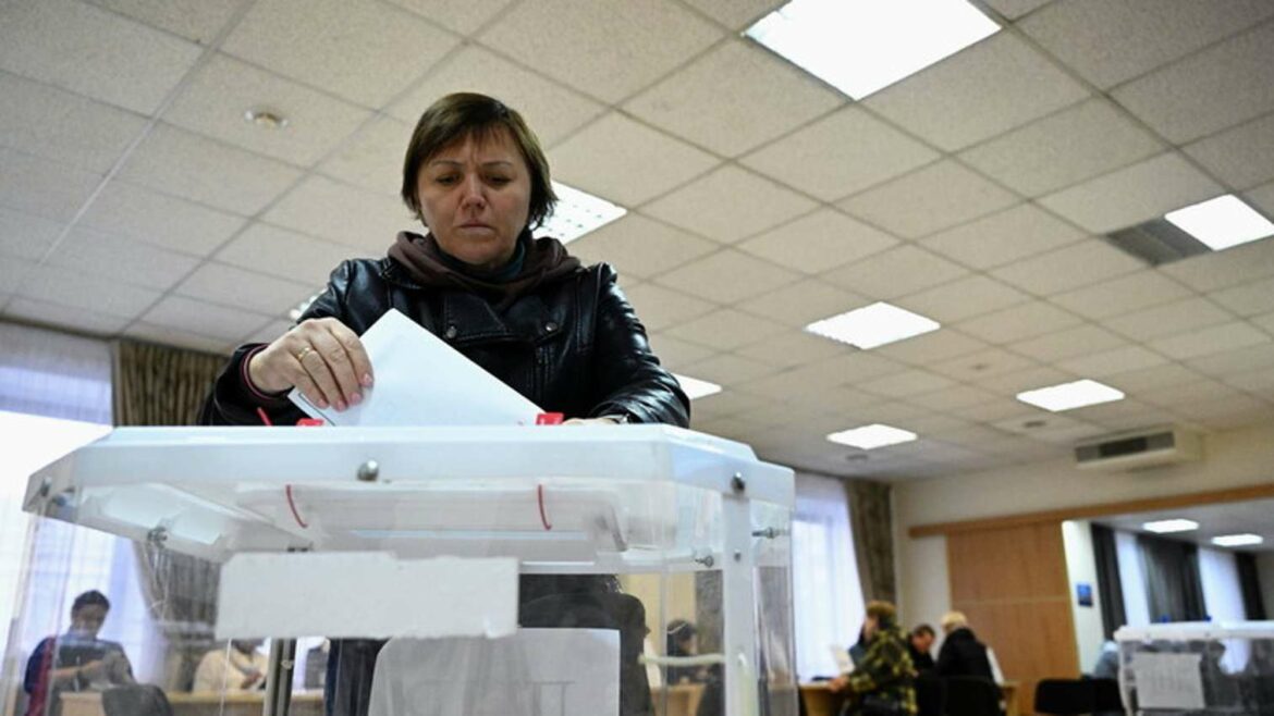 Prvi preliminarni rezultati referenduma o pripajanju Rusiji u četiri ukrajinske oblasti