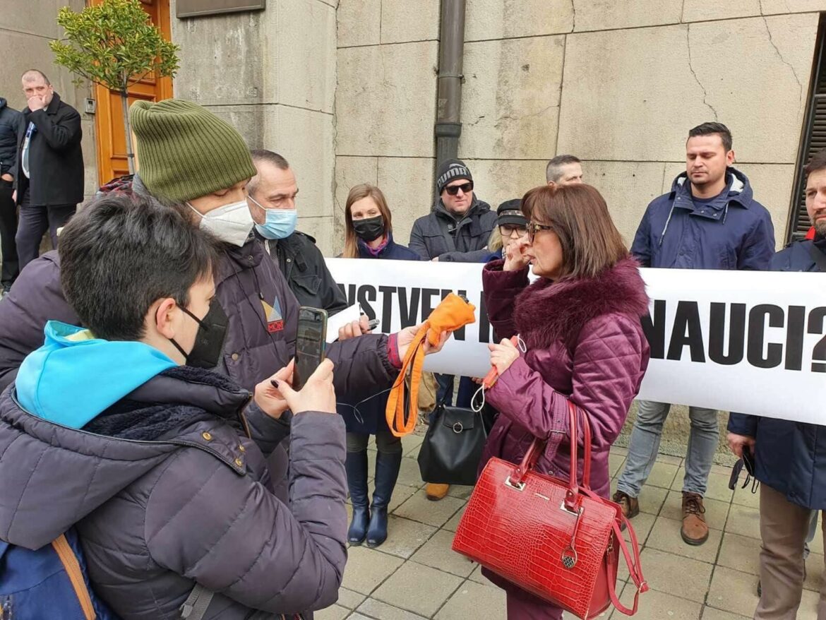 Sindikat nauke poziva Brnabić na razgovore o platama istraživača