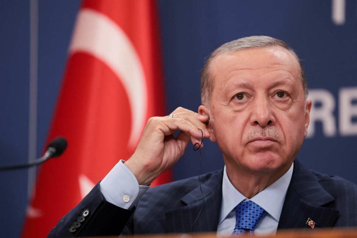Erdogan optužio Zapad da želi da podeli, a potom proguta muslimane