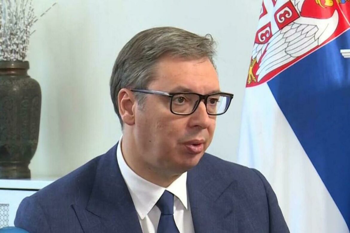 Vučić sutra na samitu u Pragu, planiran susret sa Makronom i Šolcom