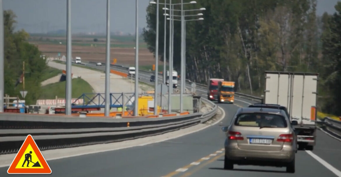 AMSS: Hladno jutro sa suvim kolovozima i prohodnim saobraćajem