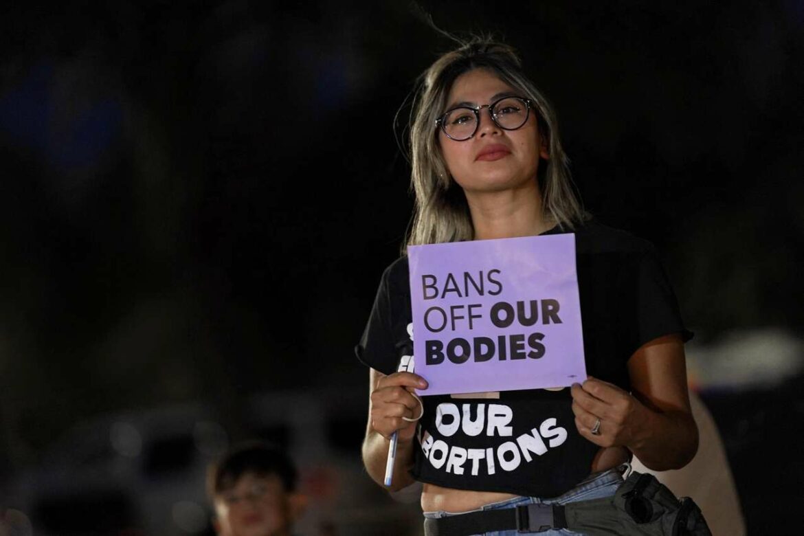 Sudija iz Arizone neće suspendovati odluku kojom su zaustavljeni svi abortusi