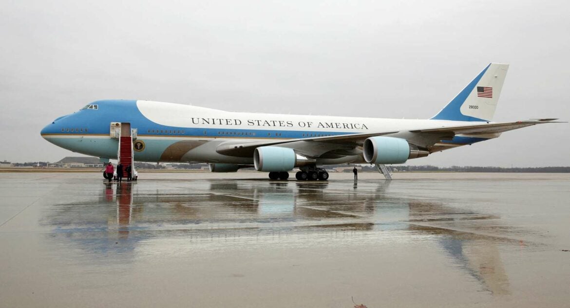 Rastu gubici Boinga na programu Air Force One