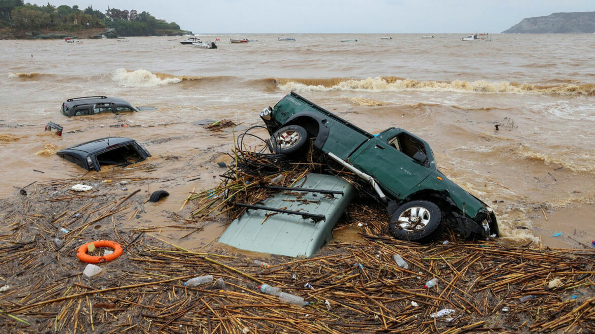 Nevreme, poplave i bujice na Kritu, nastradale dve osobe