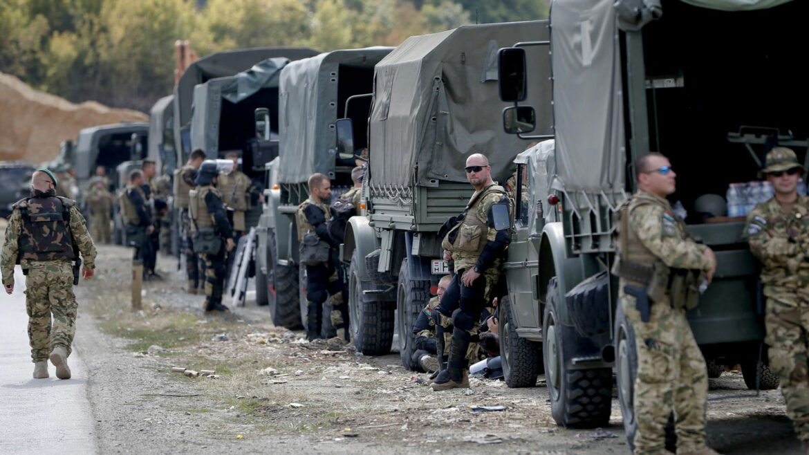 NATO: Ne želimo tenzije na Kosovu, KFOR ostaje