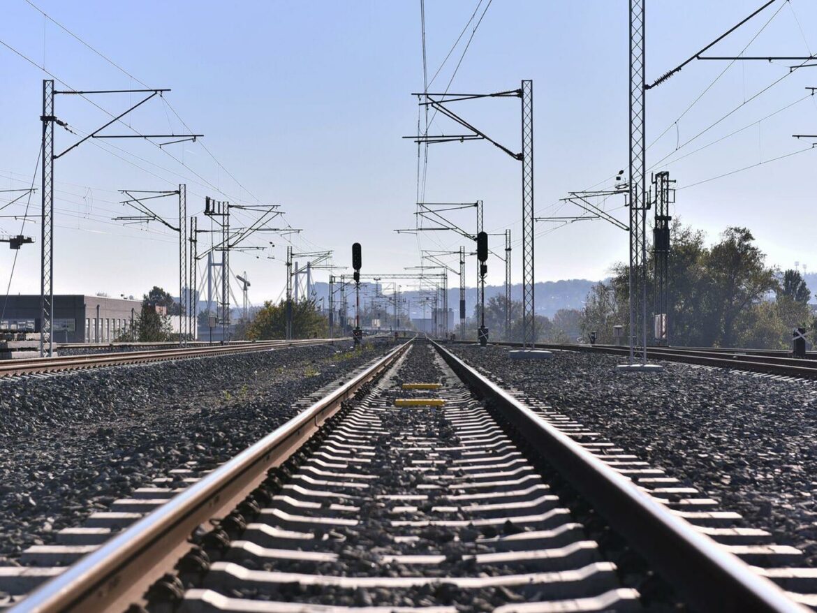 Pretučen radnik „Infrastrukture železnica Srbije“ u Paraćinu