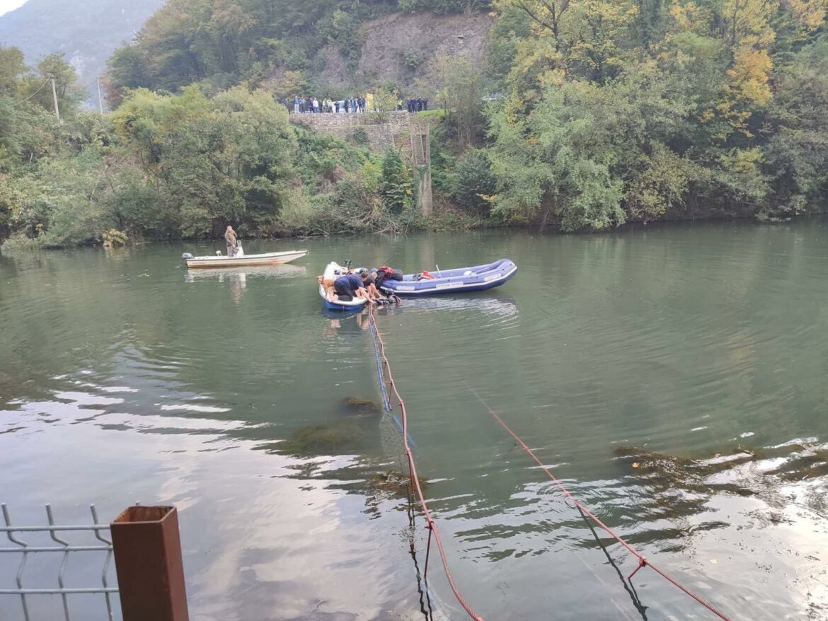 U ponedeljak protest u Čačku zbog rušenja visećeg mosta u Ovčar Banji