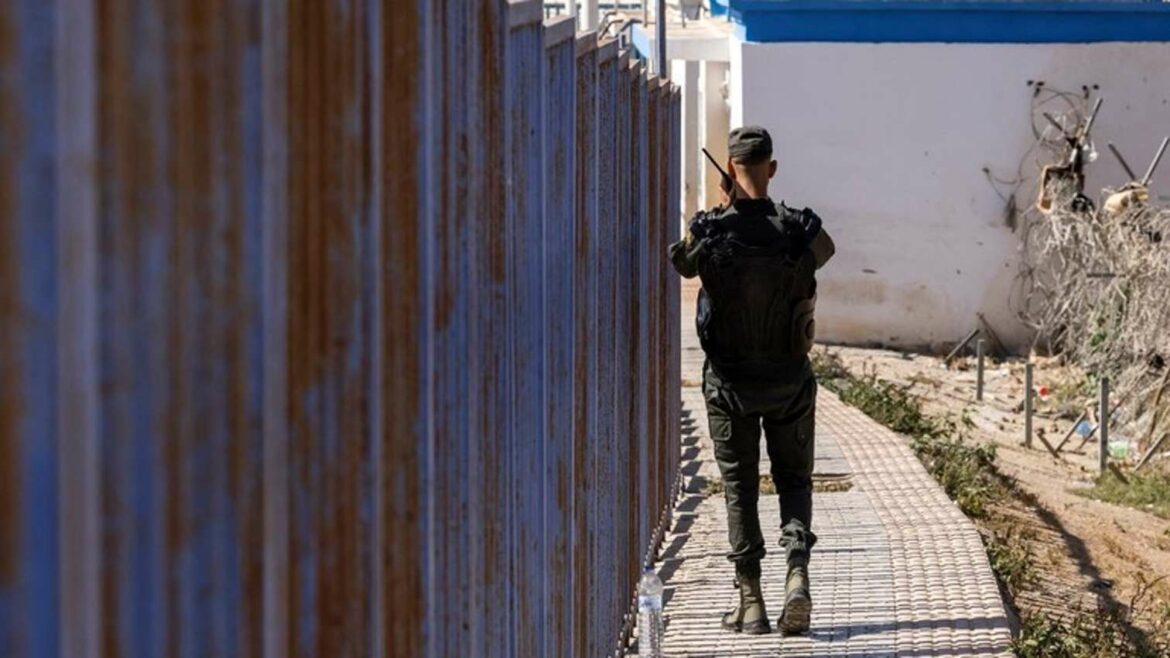 Mediji: Španija ilegalno uklonila migrante na granici