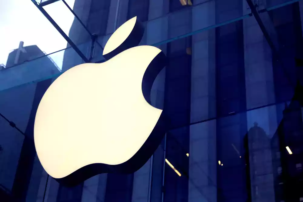 Akcije Apple-a su pale jer bi nemiri u fabrici u Kini mogli dodatno pogoditi isporuke iPhone-a